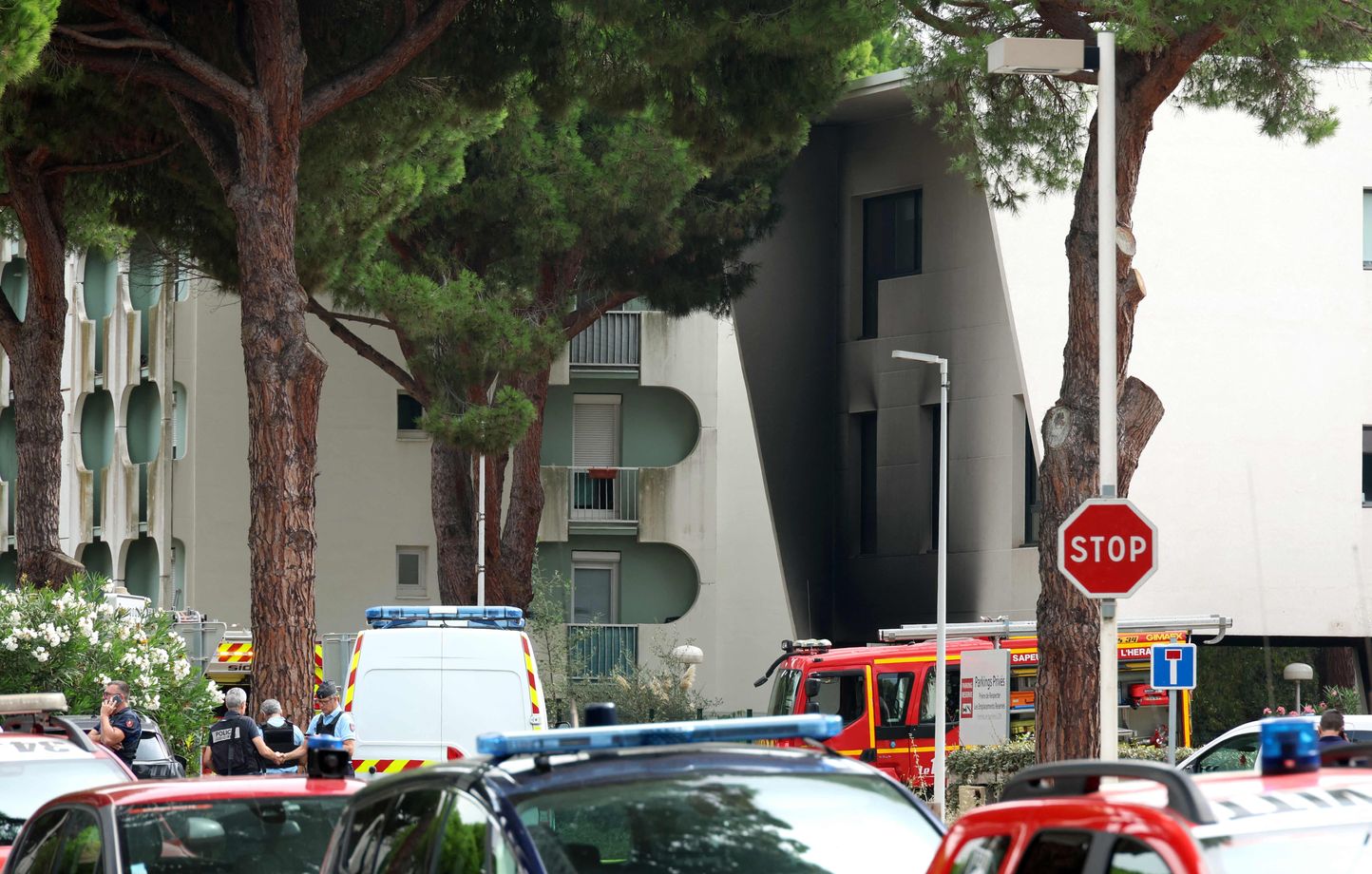 EN DIRECT Incendie à la synagogue de La Grande-Motte : Cinq personnes dont …